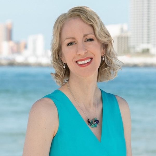 Katy Lonowski Norris, Certified Luxury Home Marketing Specialist (CLHMS) • Resort & Second-Home Property Specialist (RSPS)